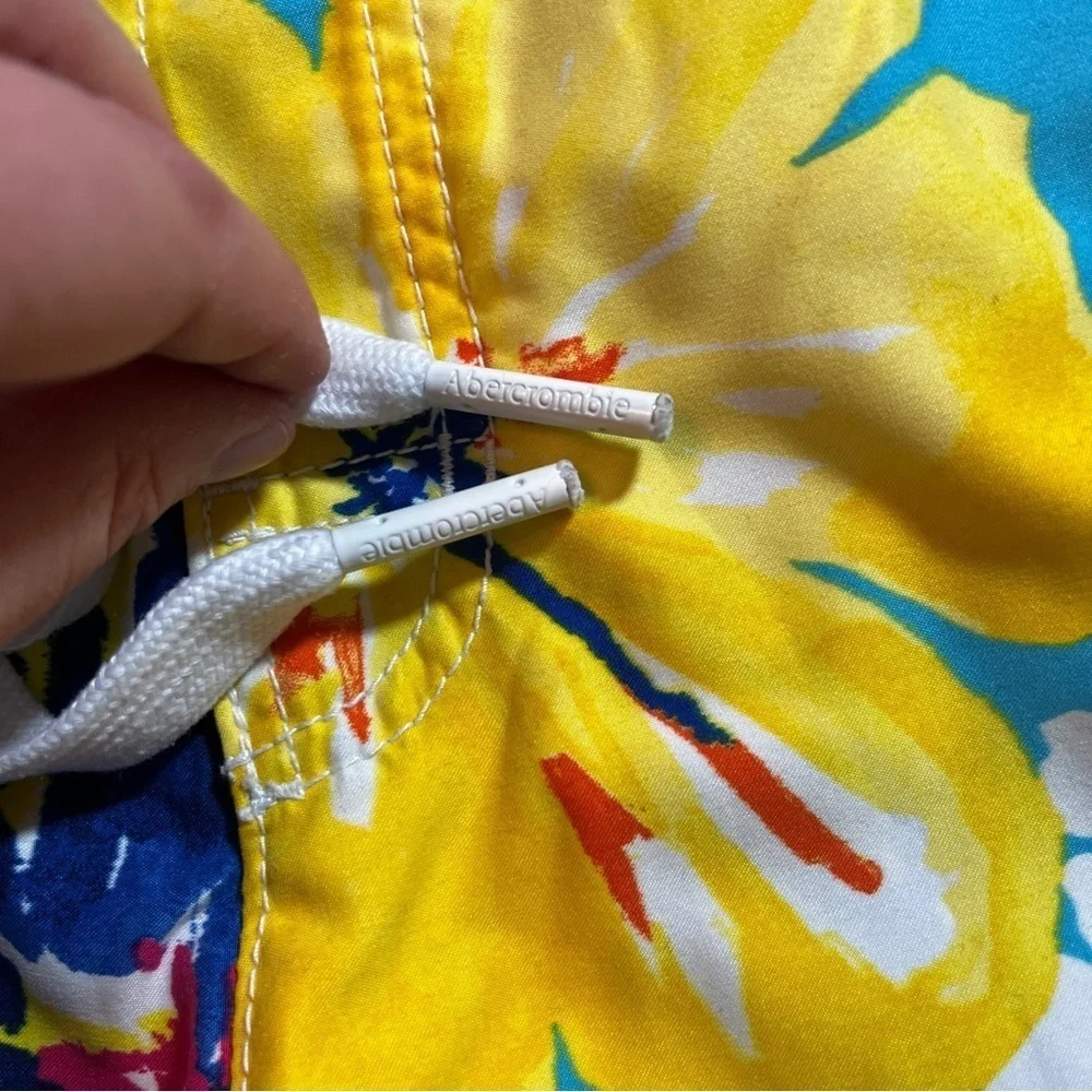 Abercrombie & Fitch Men's Bright Hawaiian Swim Board Shorts Size Small Beach - Picture 6 of 11